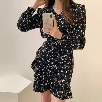 

Women Dresses Summer 2020 Sexy V Neck Floral Print Boho Beach Dress Ruffle Short Sleeve A Line Mini Dress Wrap Sundress Robe
