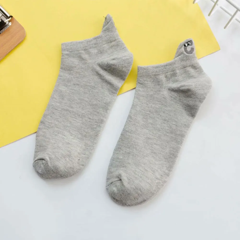 Новые вышитые Мультяшные женские носки повседневные короткие дышащие хлопковые носки VN 68 - Цвет: Серый