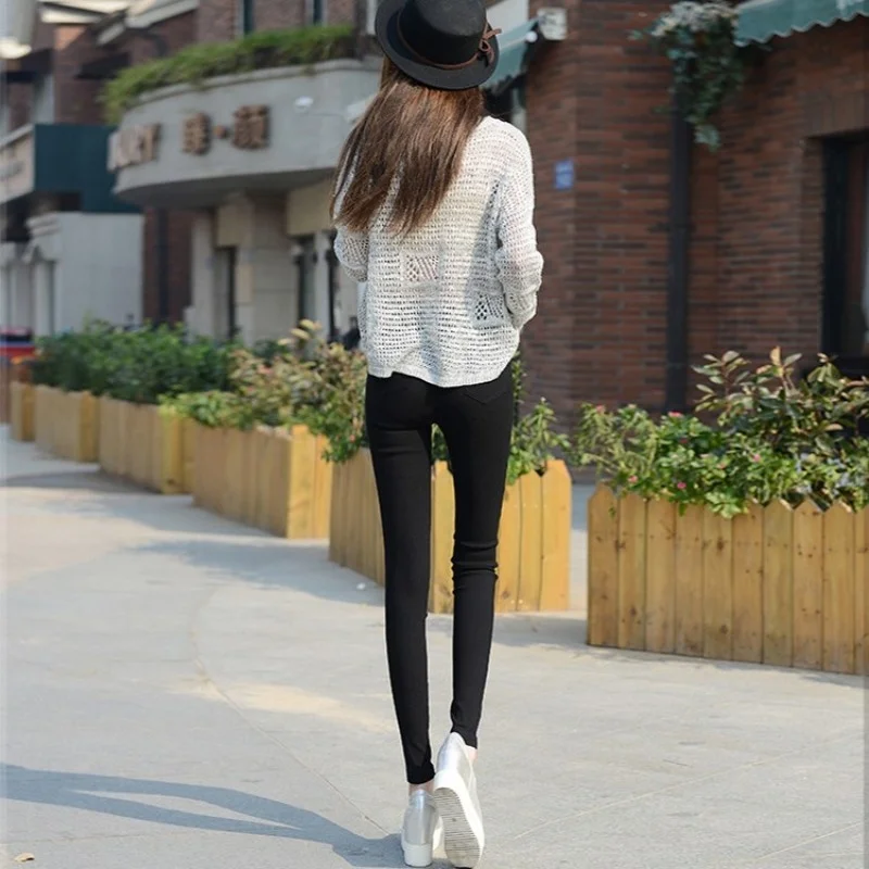 Рисунок 3 - Брюки-карандаш женские с завышенной талией