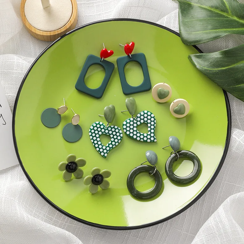 12141028679_1401670587