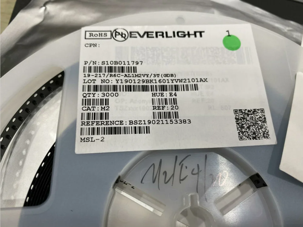 19-217/R6C-AL1M2VY3T S10B011797 LED | Мобильные телефоны и аксессуары
