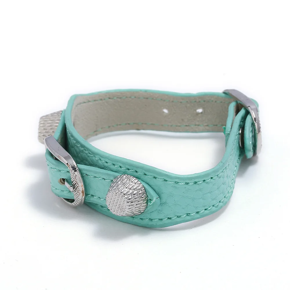 7724775766_1850393829