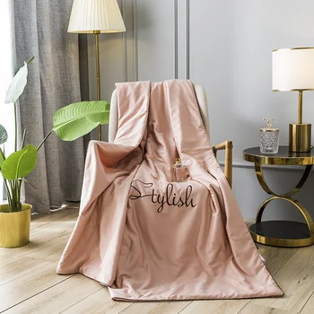 

Silk Comforter Summer Blanket Thin Quilt Pink Summer Washable Comforter Microfiber Stitching Print Air-Condition Throws Blanket