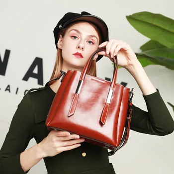 

Vintage Red Designer Bags Luxury Handbags Casual Big Tote Bags for Women Cow Leather Shoulder Bag Fashion Ladies Luxury Bags gg