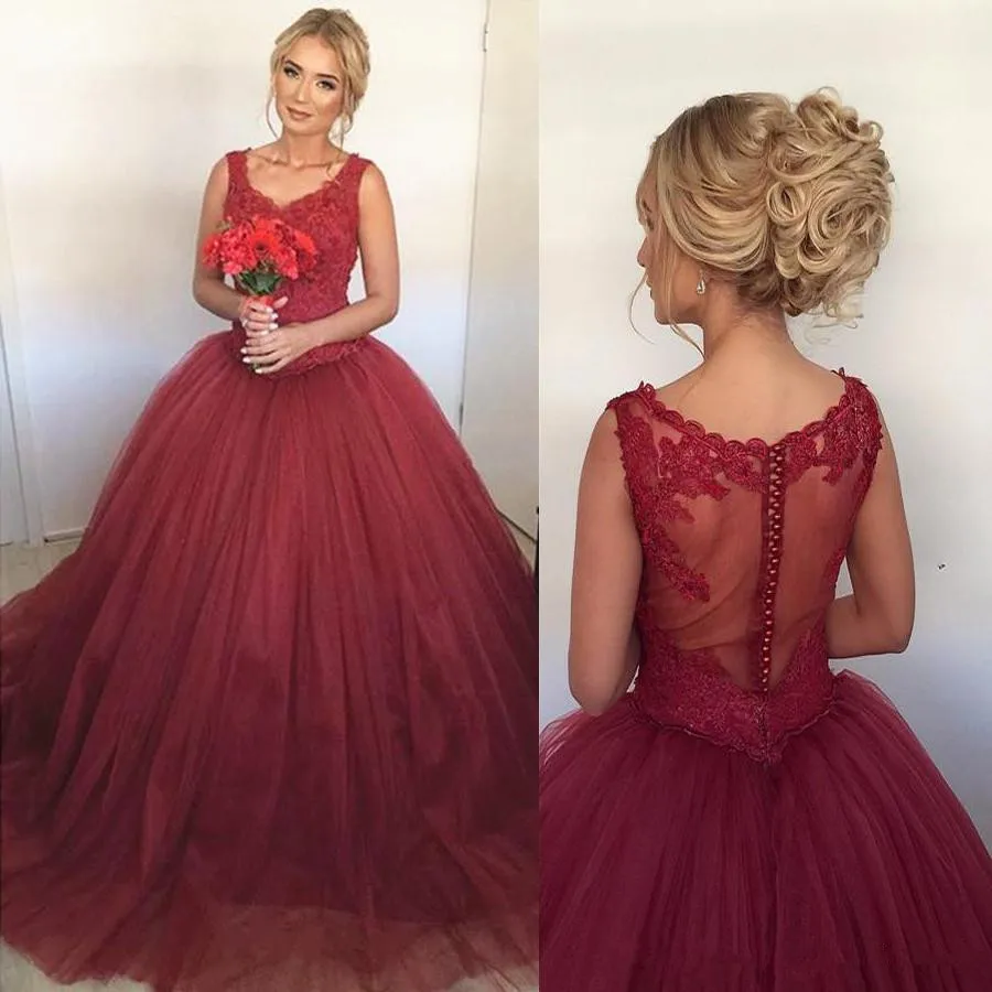 Lace Cap Sleeves V Neck Ball Gowns Prom Dress Burgundy Tulle Illusion Back with Button Evening dress prom Gowns Party Dresses