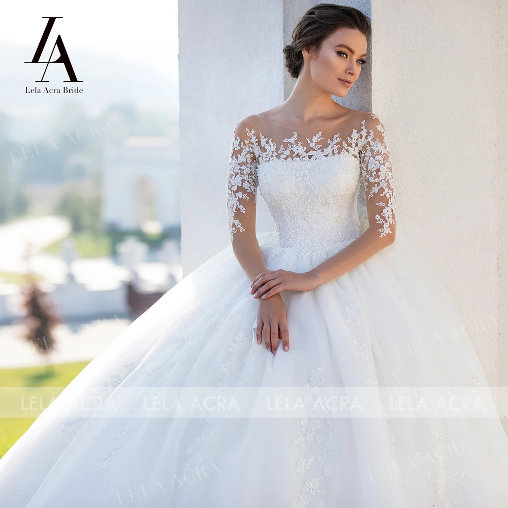Abito da sposa in pizzo con applicazioni di moda abito da ballo
