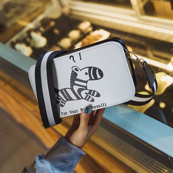 

2019 New Arrival Fashion Personality Small Square Bag Joker Crossbody Shoulder Bag