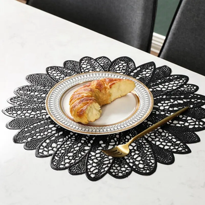 

2020 Sunflower Pattern Western Food Cushion PVC Bronzing Hollow Placemat Household Kitchen Heat Insulation Decor Table Mat