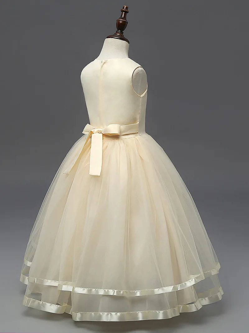 3726511703_1933995610