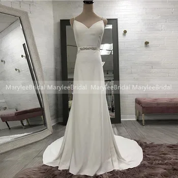 

Bohemian Ivory Wedding Dress With Diamonds Belt 2020 Spaghetti Straps Long Wedding Gowns V-Neck Rural Beach Women Bridal Dresses