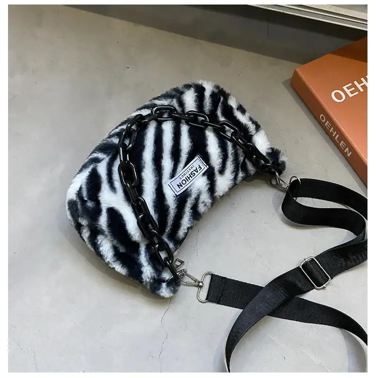 2021 Ins Fashion Women Zebra Pattern Mini Shoulder Bags Female Winter Plush Underarm Bags Leopard Zebra Pattern Fluffy Tote Bags