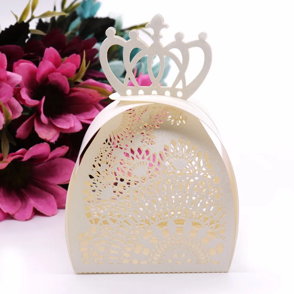 10Pcs Princess Laser Cut Hollow Carriage Favors Gifts Candy Boxes Baby Shower for Wedding Party Supplies