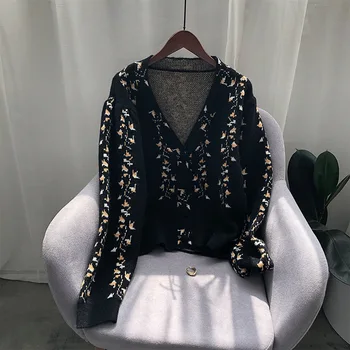 

MyZyQg Winter Short Knit Cardigan Women Jacquard Jacket Casual Retro Coat Korean V Neck Knitwear Slim Clothes MZ1230