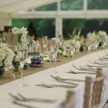 

Rustic Burlap Ribbon Wedding 10M x 30CM Hessian Table Runners Roll Fabric
