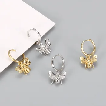 

Cute Tiny Bee Earring 925 Sterling Silver Earrings for Women Insect Honey Bee Stud Earring Personality Lady Fashion Jewelry