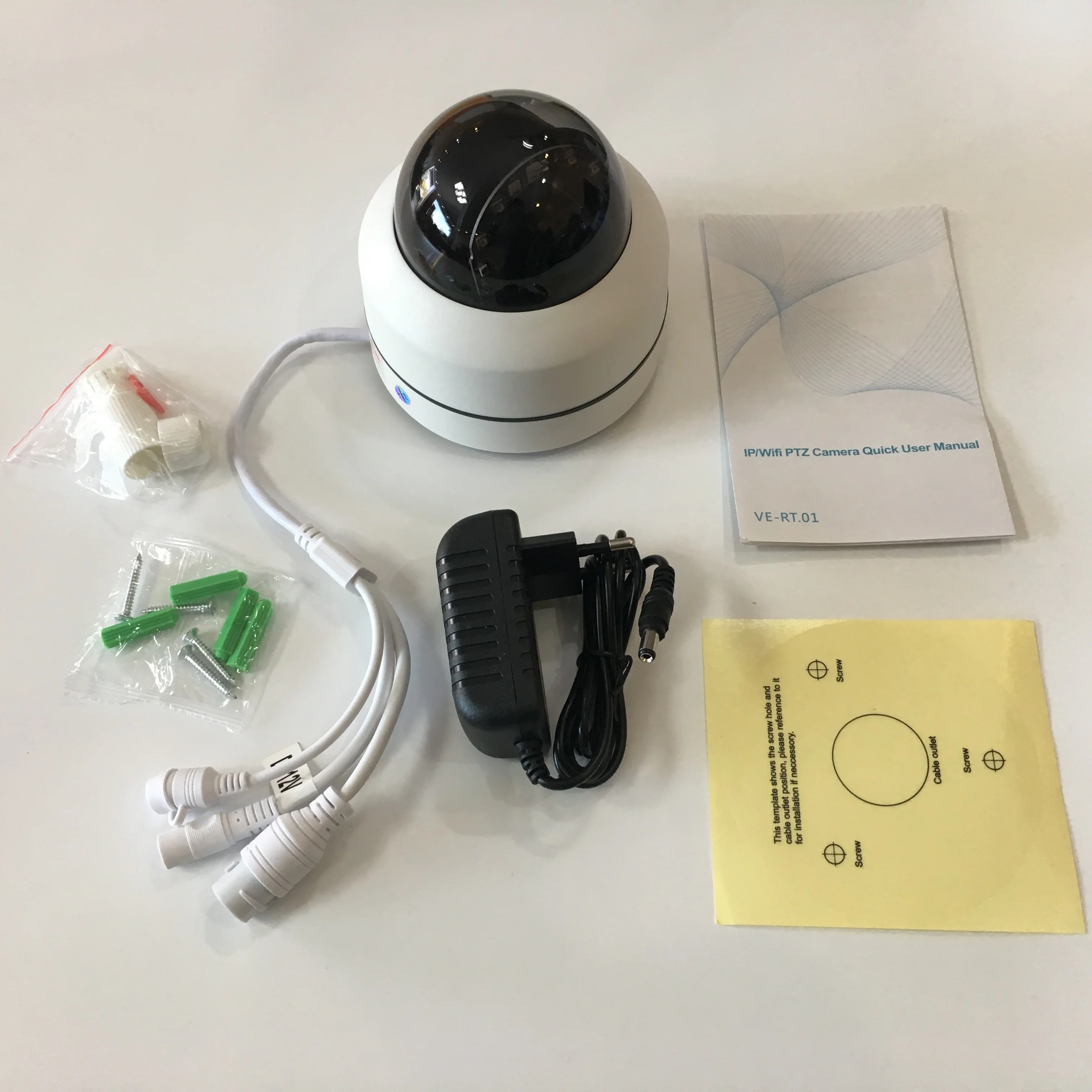 Беспроводной автоматическое отслеживание PTZ IP Камера 4 + 4xzoom видеонаблюдения
