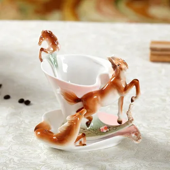 

3D Horse Enamel Coffee Mugs Porcelain Tea Milk Mug Set Creative Ceramic Drinkware European Bone China Creative Gifts Package