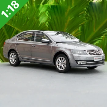 

Original Box 1:18 High Meticulous Skoda OCTAVIA Alloy Model Car Static Metal Model Vehicles For Collectibles Gift