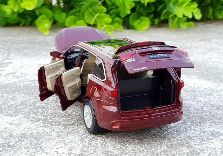 Лицензионная коллекция из сплава и металла в масштабе 1:32 фотосессия для TOYOTA