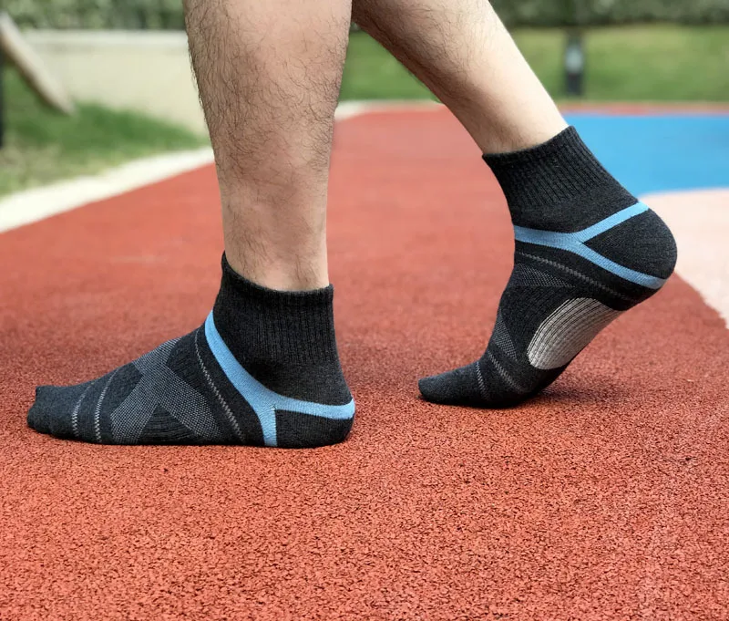 9401572161_934137848