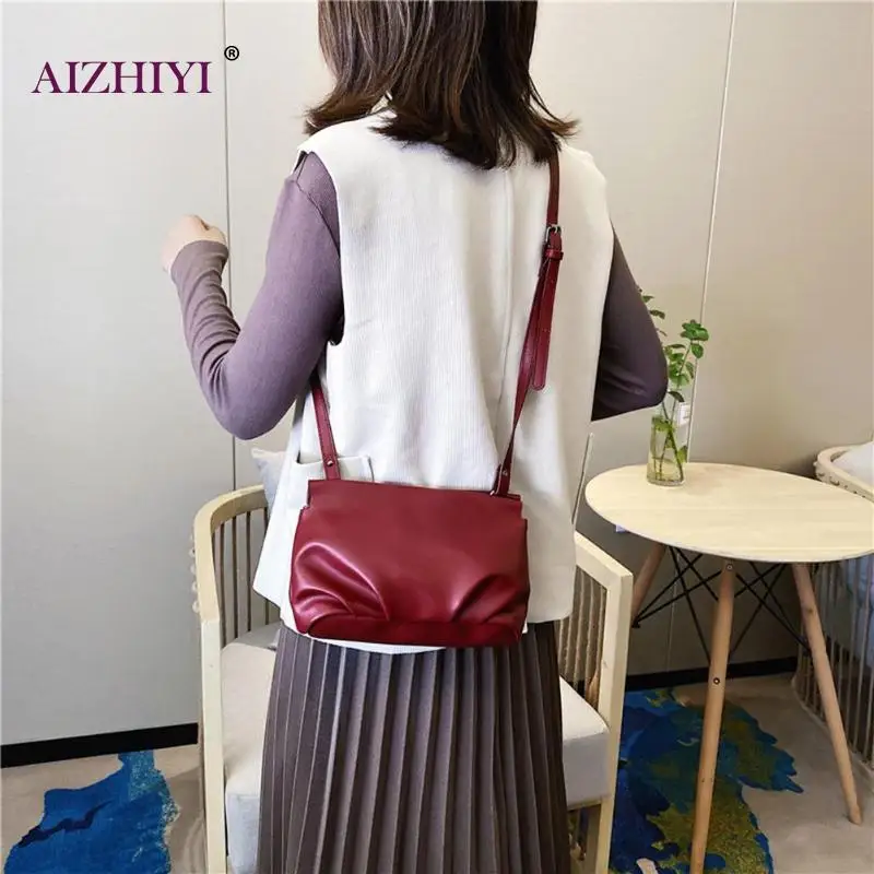 

Fashion Women Shoulder Pleated Crossbody Bags Ladies Casual Small PU Leather Purse Simple Messenger Handbag