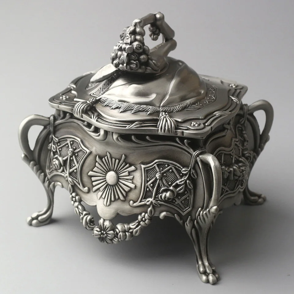 ROSIKING Emboss Alloy Metal Music Box Wind Up and Golden Movement Music Box for Christmas/Birthday/Valentine's Day 4