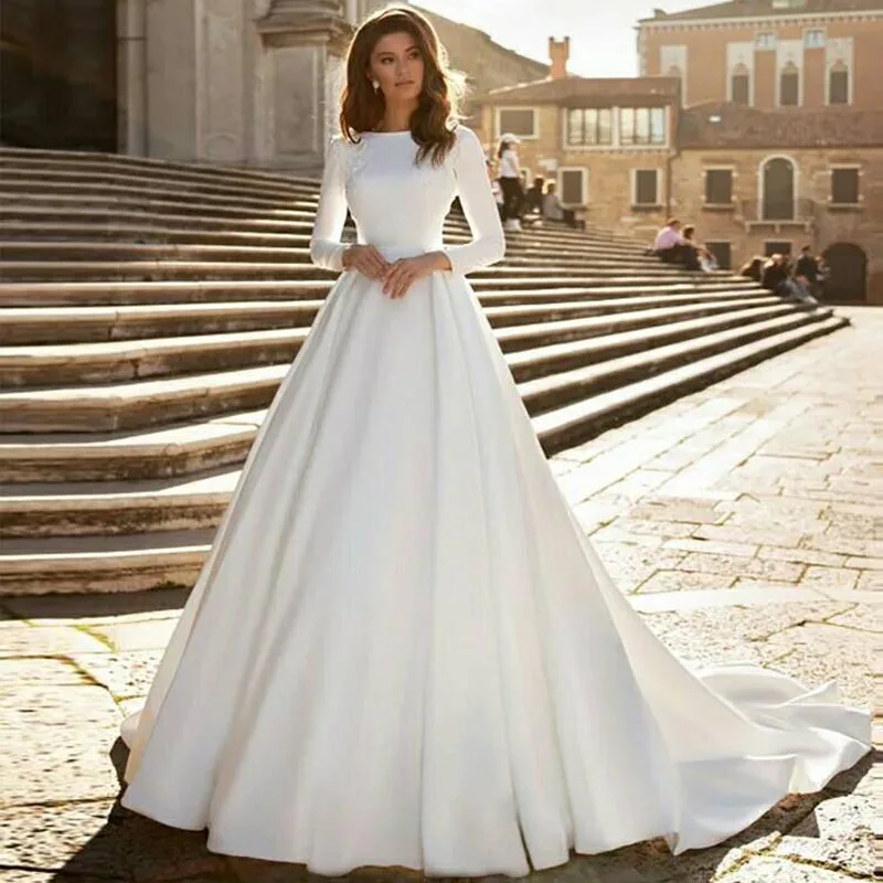 

Eightree A-Line Wedding Dress with Long Sleeves Backless Satin vestido de noiva Appliques Sweep Train Bridal Gown robe de mariee