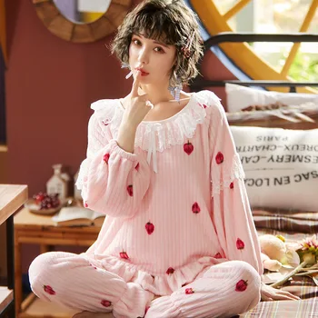 

Winter Lace Round Neck Long Sleeves Sleepwear Coral Fleece Thick Fluffy Sweet Princess-Style Warm Flannel Home Wear 2PCS
