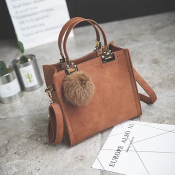 

2020 New Fashion Shoulder Bag Handbag Vintage Small Bags for Women Fur Hair Ball Designer Tote Messenger Bag Autumn and Winter