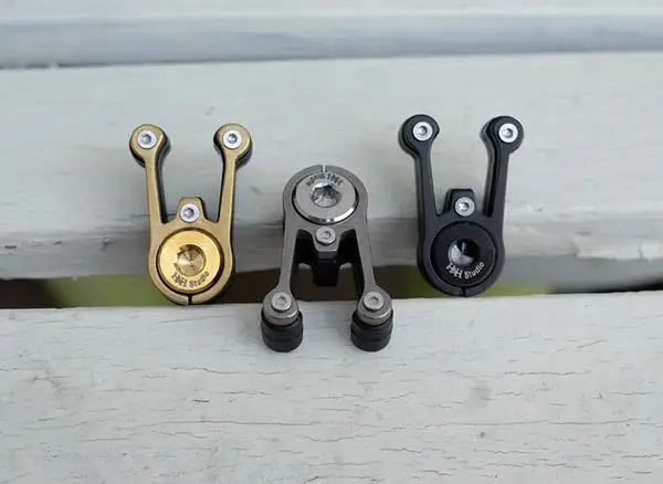 

Taiwan H & Amp; H Brompton Claws Head Tube Fill Hand Buckle Small Cloth Folding Bicycle Only