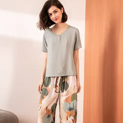 2022 New women's V-neck Big Leaf Printed Pajamas Suit Ladies Cotton Silk Simple Style Pajamas Loose Soft women pajamas