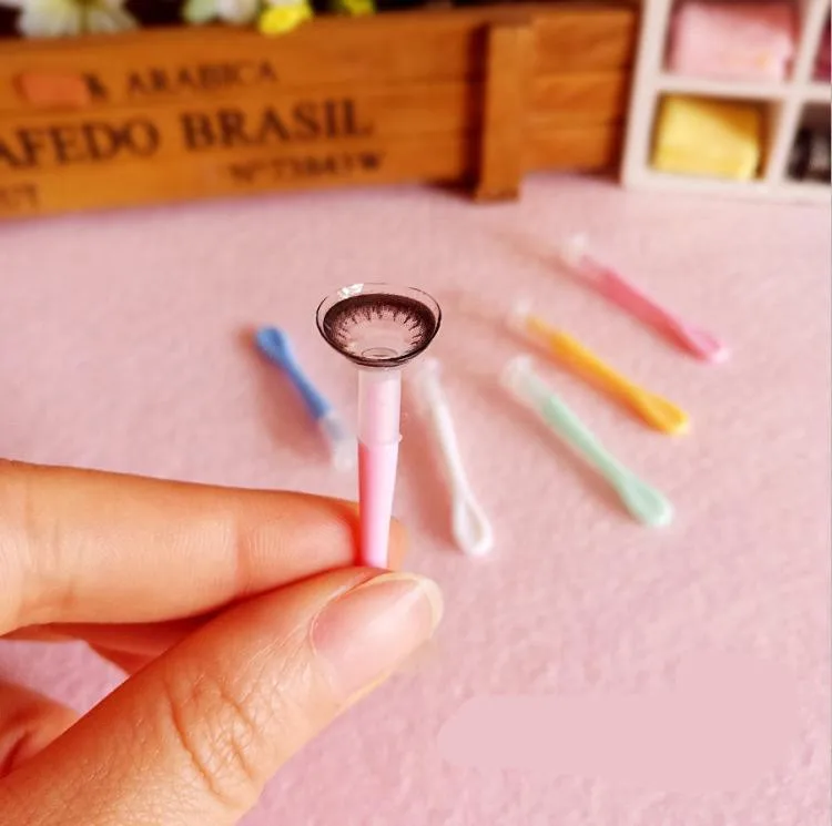 Description Picture 4 of itemCustomized Box Color Contact Lens Case Clip Stick Tweezers Combination Box Piece Clip Set for Lenses Random Color Tweezers