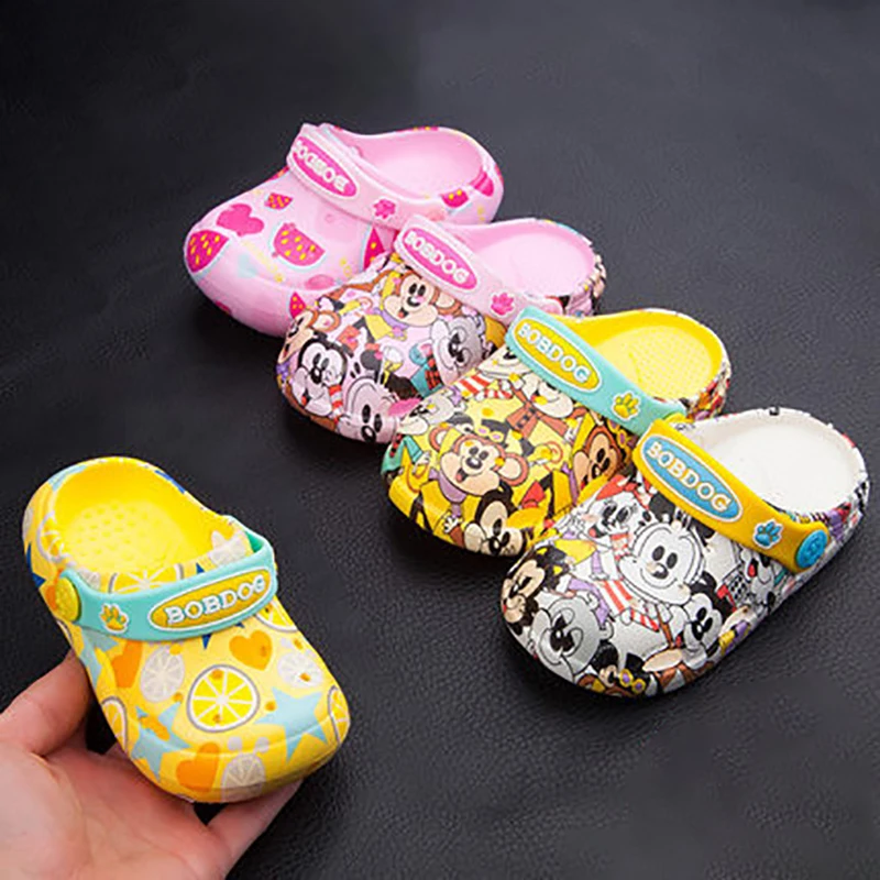 2020 Children's hole shoes,Garden shoes Indoor antiskid soft soles for boys and girls in summer,1-3-year-old children's sandals