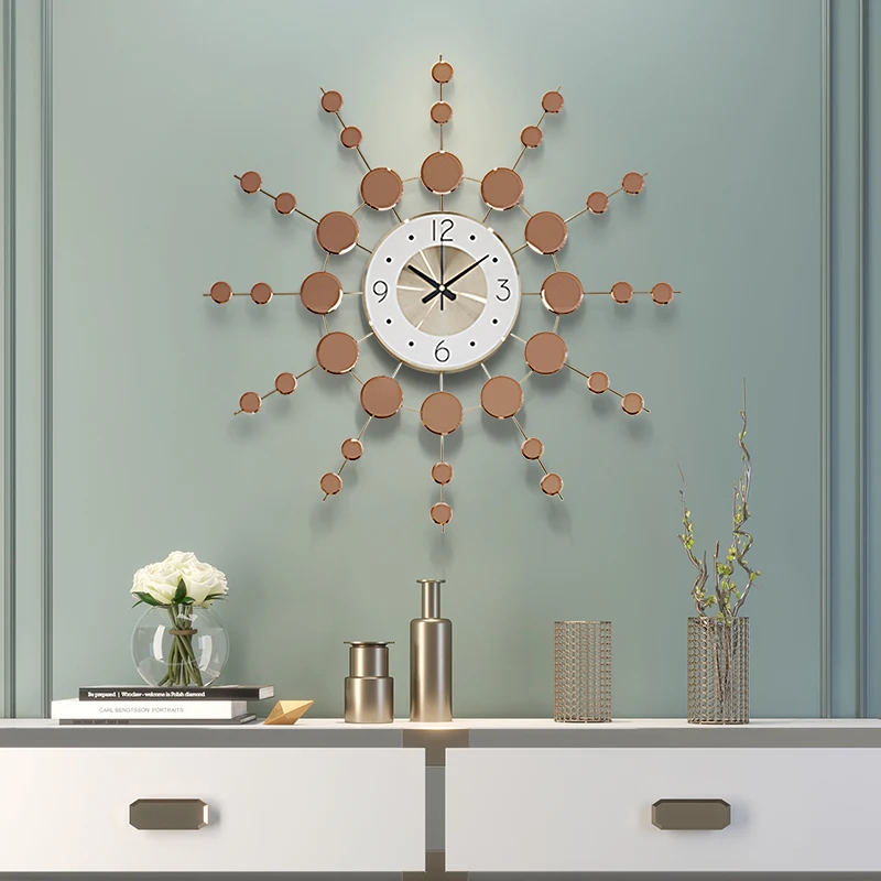 Часы в гостиную настенные. Часы дизайнеров. Интерьерные часы. Настенные часы в интерьере. Красивые настенные часы на кухню.