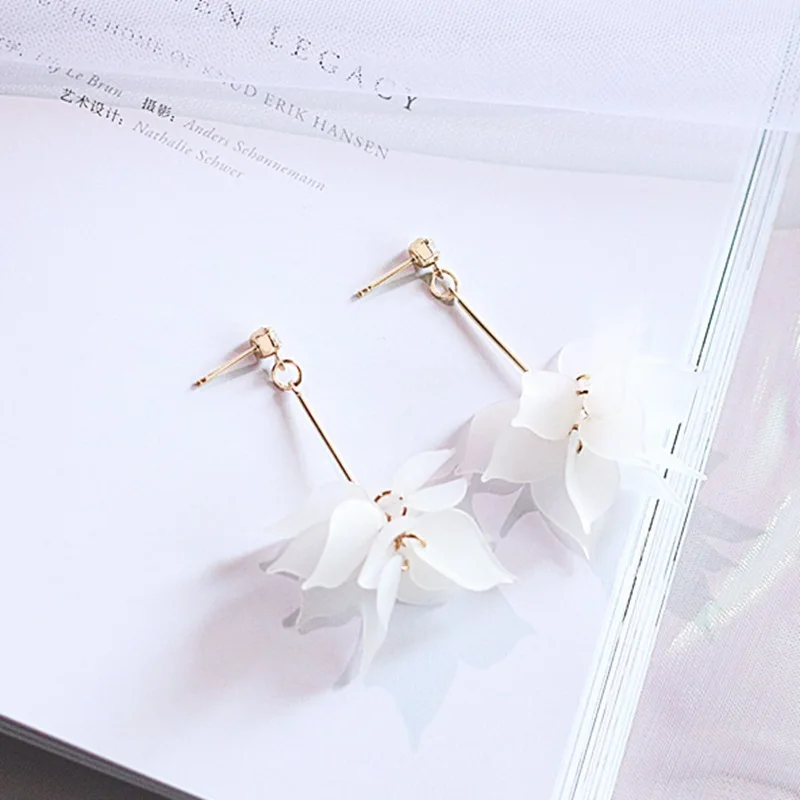 

A Generation of Fat Earrings Japanese Korean Summer Leaves Petal Earrings GIRL'S MORI Series Immortal Elegant Online Celebrity S