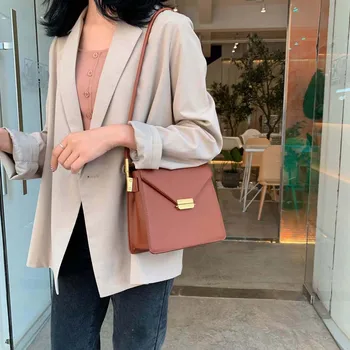 

New Style Vintage Chic Bag For Women Popular Fashionable Texture Versatile One Shoulder Messenger Small Square Bag