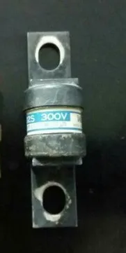 Предохранители: R302S 140A 300V aR/R302S 70A/R302S 80A/R302S 100A/R302S 120A 300V