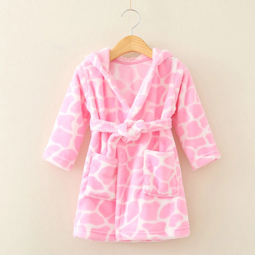 Одежда для маленьких мальчиков и девочек фланелевые халаты, кимоно, зимние милые теплые балахон с капюшоном с животными, пижамы, ночная рубашка с леопардовым принтом и поясом