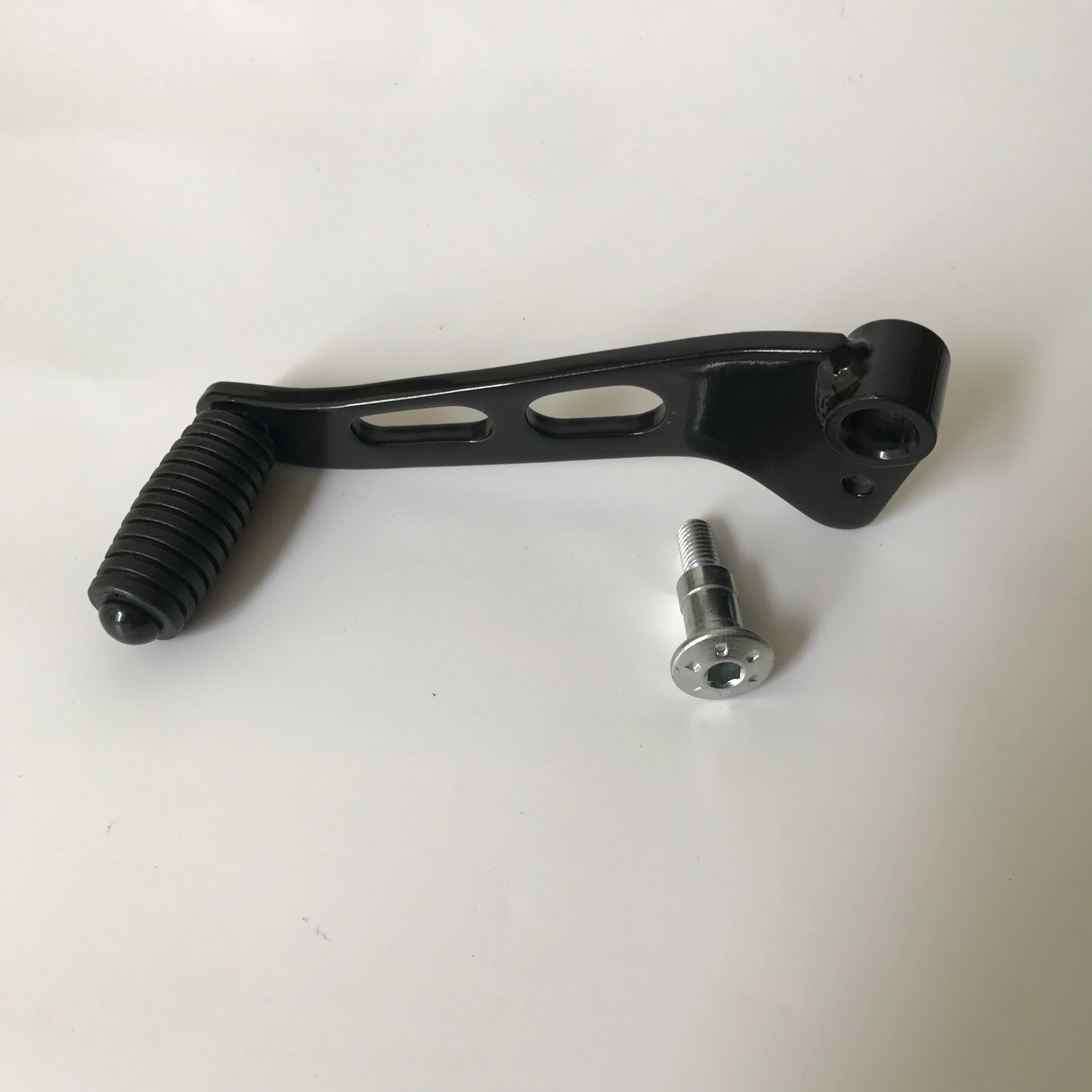gear shifter and brake pedal Of Benelli BJ250 Leoncino 250 BJ500 leoncino 500