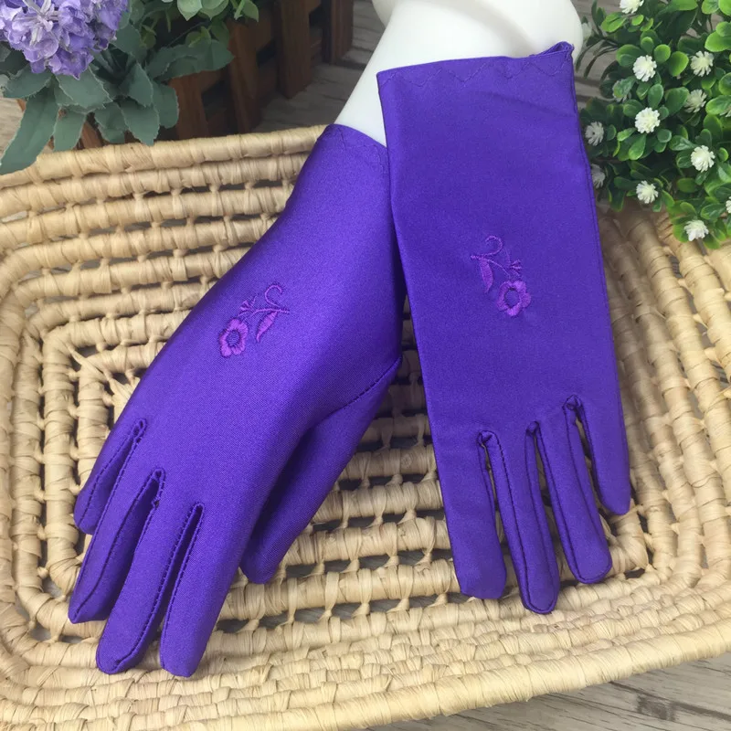 

Spring Summer Women's Gloves Ladies Solid Color Embroidered Mittens Girl High Stretch Gloves Short Thin Spandex Gloves/8 Colors