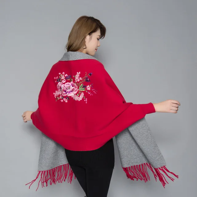 Зимний шарф женский шерстяной сливовый embroidere цветочный рукав кашемировое пальто плащ утолщение двусторонний воздух двойного назначения шаль - Color: wine red gray