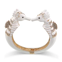 New Arrivals Fashion Statement Enamel Bangle Cuff Bracelet for Women Gold Plated Inlaid Rhinestones Sea Horse Bracelet Pulseira 2