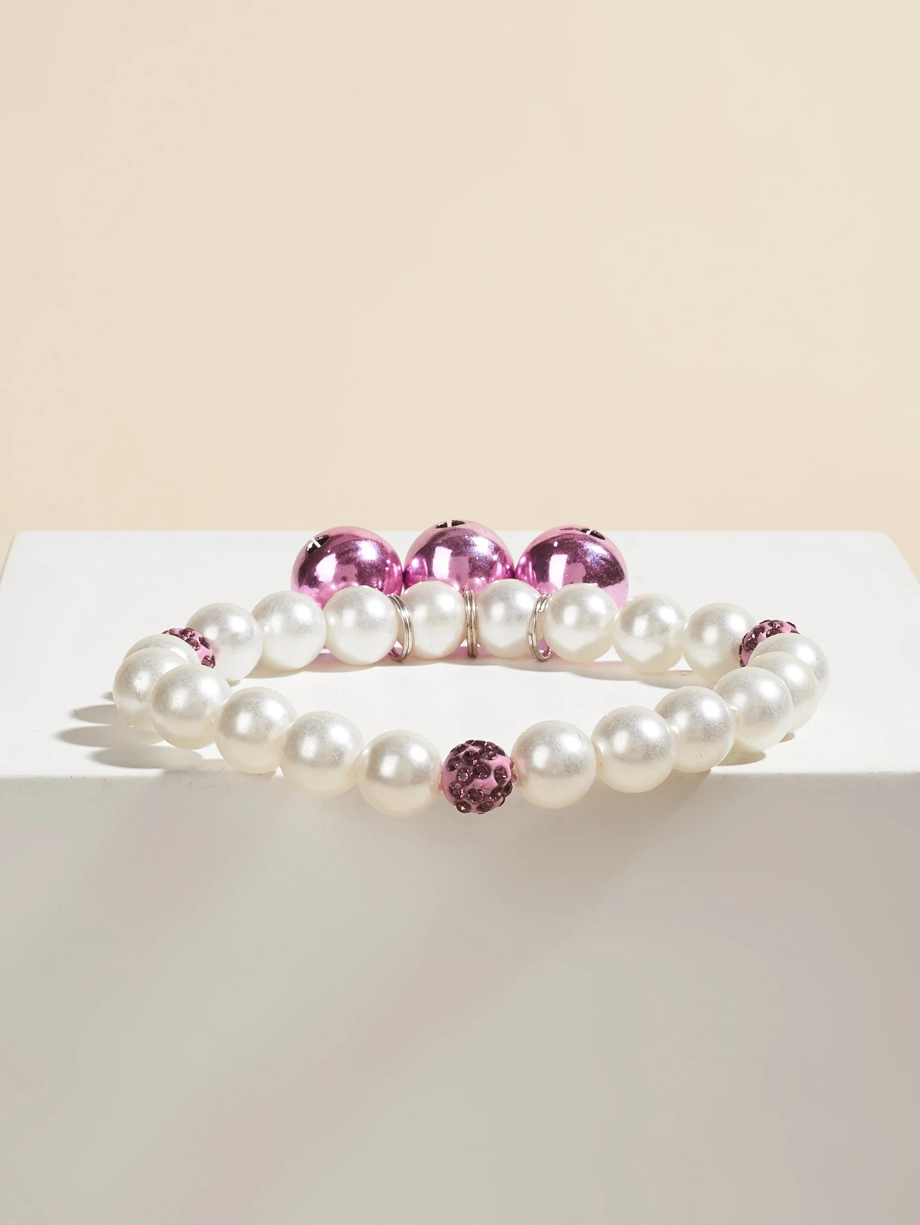 

1.Dog Cat Pearl Collars Leash Set Pet Pearl Necklace with Crystal Rhinestone Imitated Pearl Pet Adjustable Neck Strap for for P