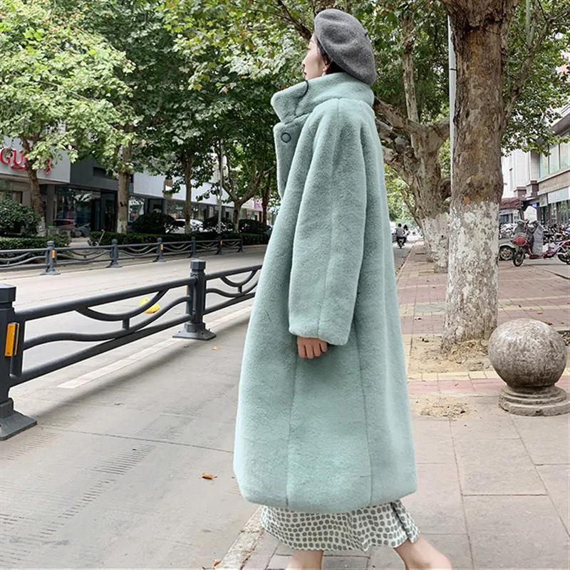 Зимнее пальто для женщин модное длинное пальто из искусственного меха свободная Толстая теплая меховая куртка женская элегантная плюшевая шуба пальто больших размеров