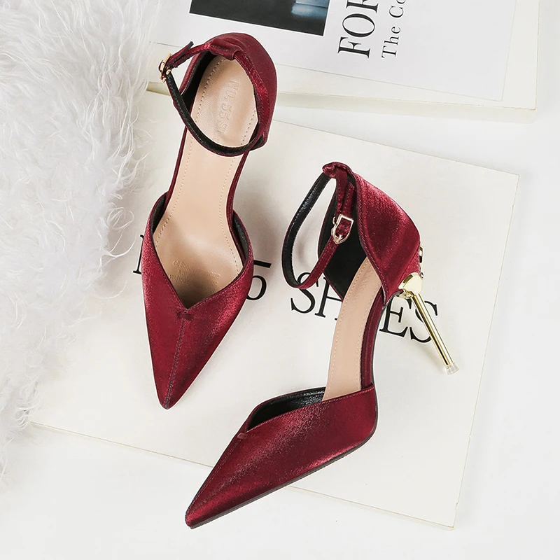 Обувь на высоком каблуке пикантные красные женские сандалии вечерние женская обувь туфли с острым носком без застежки; chaussures femmes nouveau buty; искусственная кожа; Прямая(дропшиппинг); damskie № 55 обувь