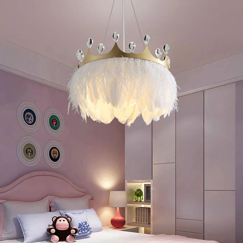 Modern White Feather Chandelier Gold Crown Crystal Chandelier Nordic Fashion Girl Room Lights LED Decorative Lights