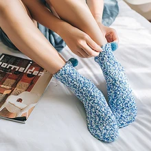 4 пары, толстые теплые носки для женщин, зимние носки, яркие милые носки Kawaii, женские теплые рождественские короткие носки для девочек