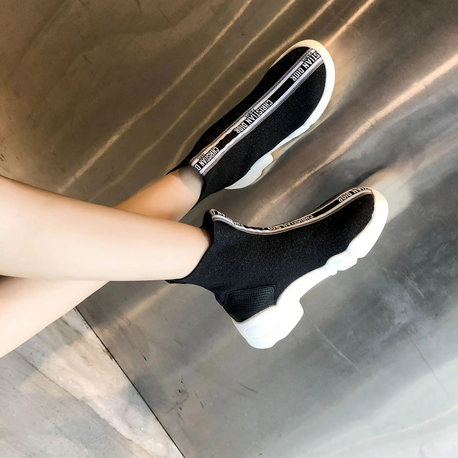 Женские носки; эластичные удобные кроссовки на толстой подошве; женская обувь на платформе; вязаные ботильоны; Новинка года; модная обувь