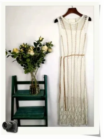 Spanish fashionable multi-style dress in
