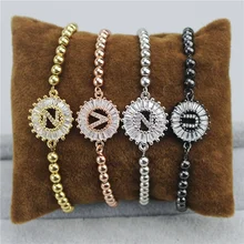 10 шт./лот, дизайн, красочные 26 букв, коннектор, cz браслет, покрытый кубическим цирконием, популярный браслет, дешево, опт